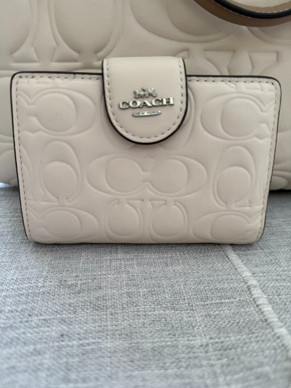 Coach Medium Corner Zip Wallet